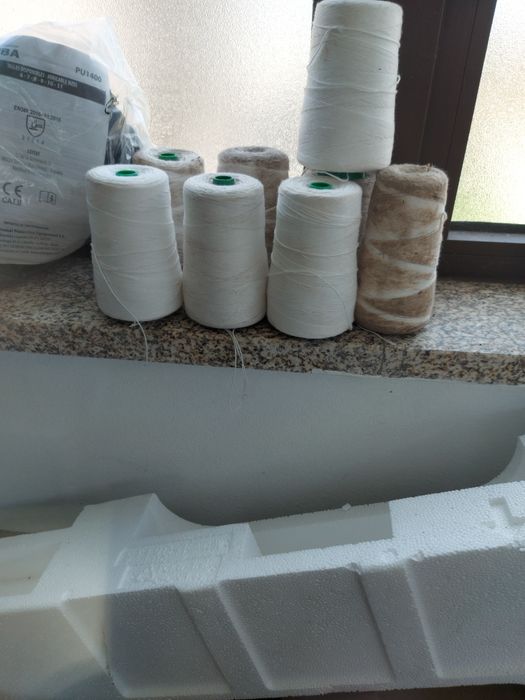 8 bobinas de fio de algodão e 10 Pares de luvas marca juba