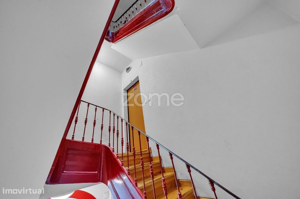 Apartamento T4 Intendente