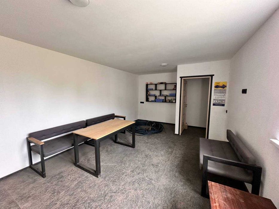 Продаж свиноферми 960м2, 20кВт в с.Великополовецьке