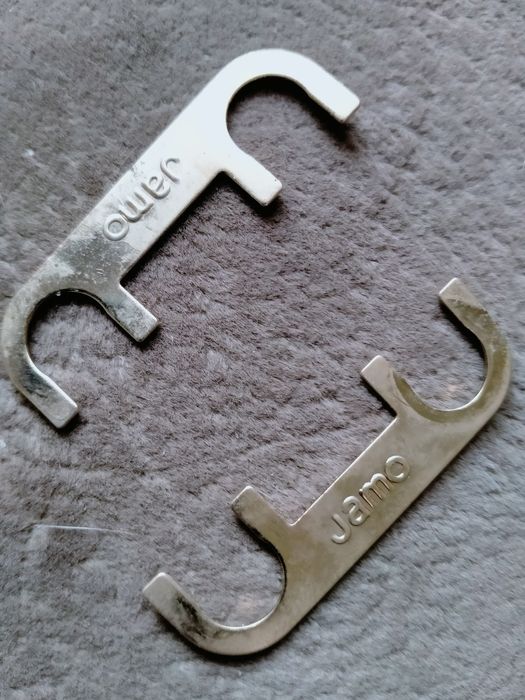 Оригинальные аккустические системы  Jamo E 855