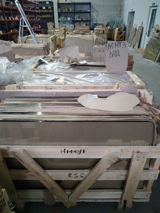 Скло кабіни (стекло кабин) МТЗ, ЮМЗ, Т-25, Т-16, Т-40, ХТЗ.