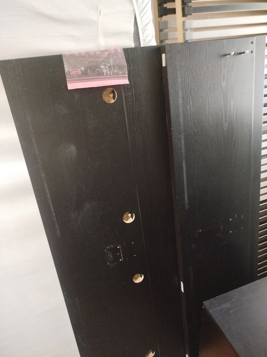 Cama Ikea 140x200 4 gavetas preta, comoda 2 gavetas preta
