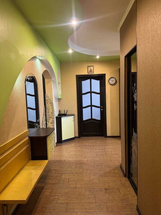 Придаж трикімнатної квартири 78 м., метро Теремки, Магелан