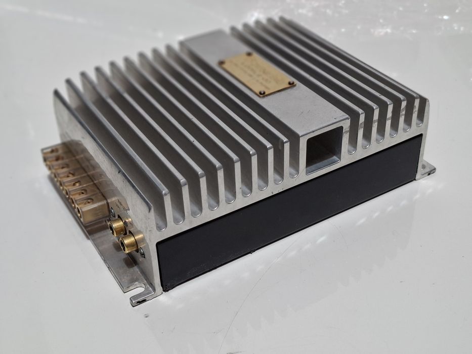 Genesis SA30 wzmacniacz samochodowy 2x75W klasyczny car audio SQ