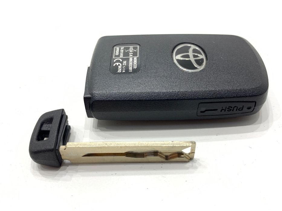 KLUCZYK PILOT TOYOTA AURIS II MR6302 13-18 PILOT IMMOBILISERA, ZDALNY