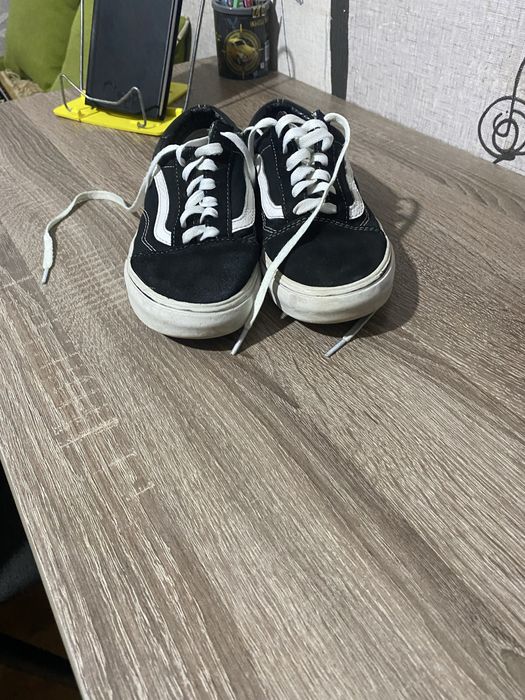 Кросівки ванс нормльному стані