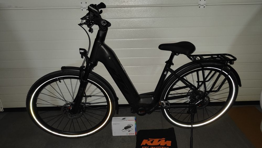 Bicicleta elétrica NOVA KTM Macina Tour P500 LTD