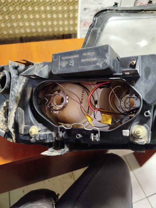 фари на Фольксваген шаран