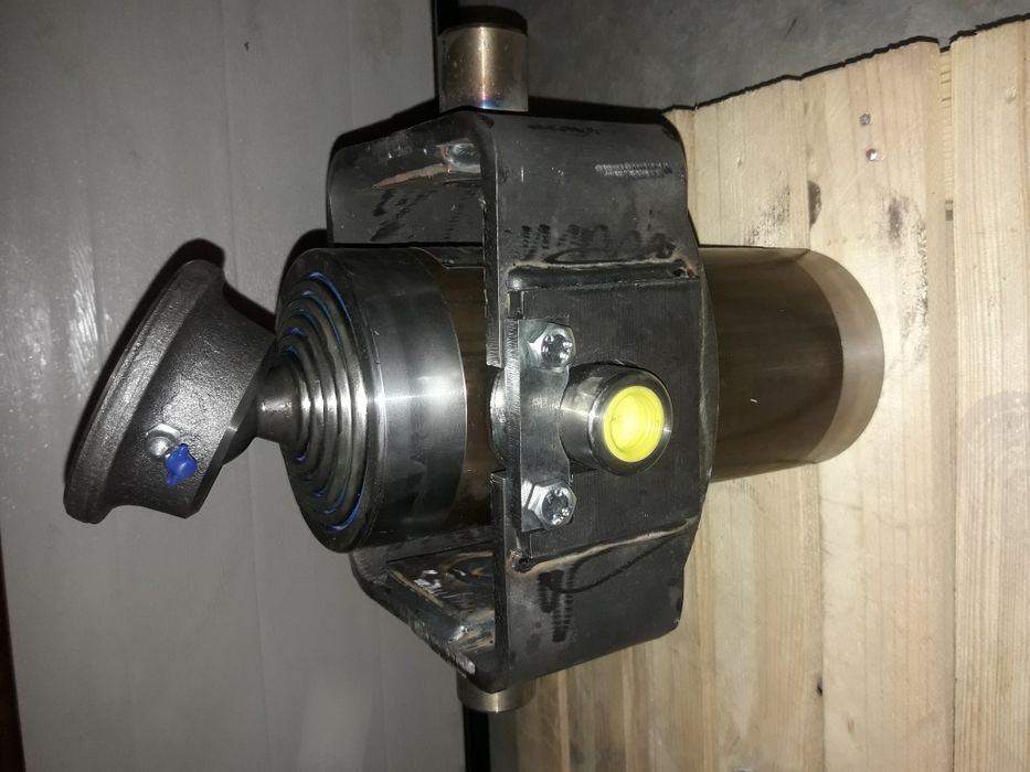 Burty "PRONAR" do przyczep d 47 d 55 d 50 hl 6011 hl 8011 brandys