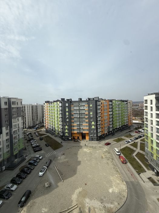 Продаж 2 тижня - далі розбляться документи- наразі переуступка. Вигідний варіант сирця: 2-кімнатна в ЖК Millennium з озером і горами з вікон