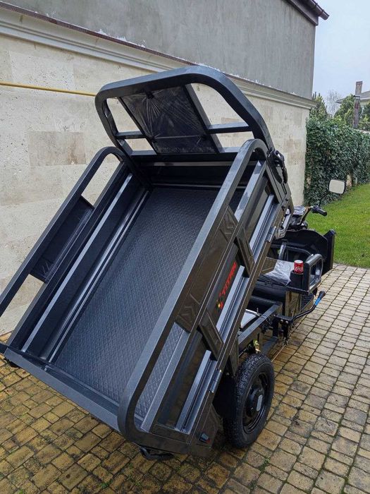 Электроскутер Titan Cargo трицикл 3-х местный 2500W/32A серый 2026
