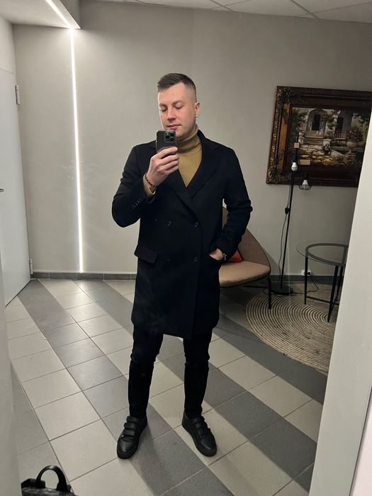 Класичне пальто бізнес стиль престижно виглядає