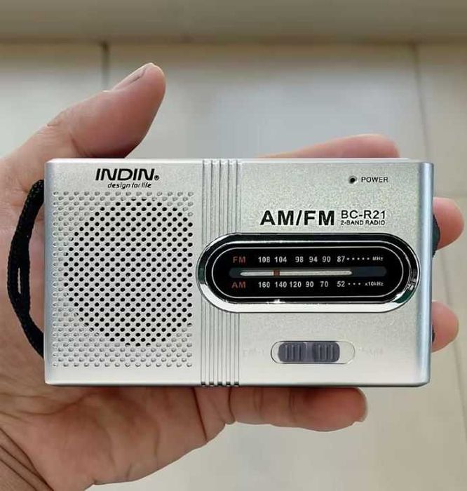 Rádio Portátil Mini AM/FM