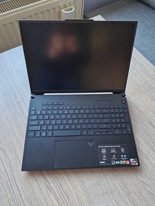 Laptop gamingowy ASUS TUF A16 R7 7435HS 16GB Ram DDR5 RX 7600 8GB  1TB