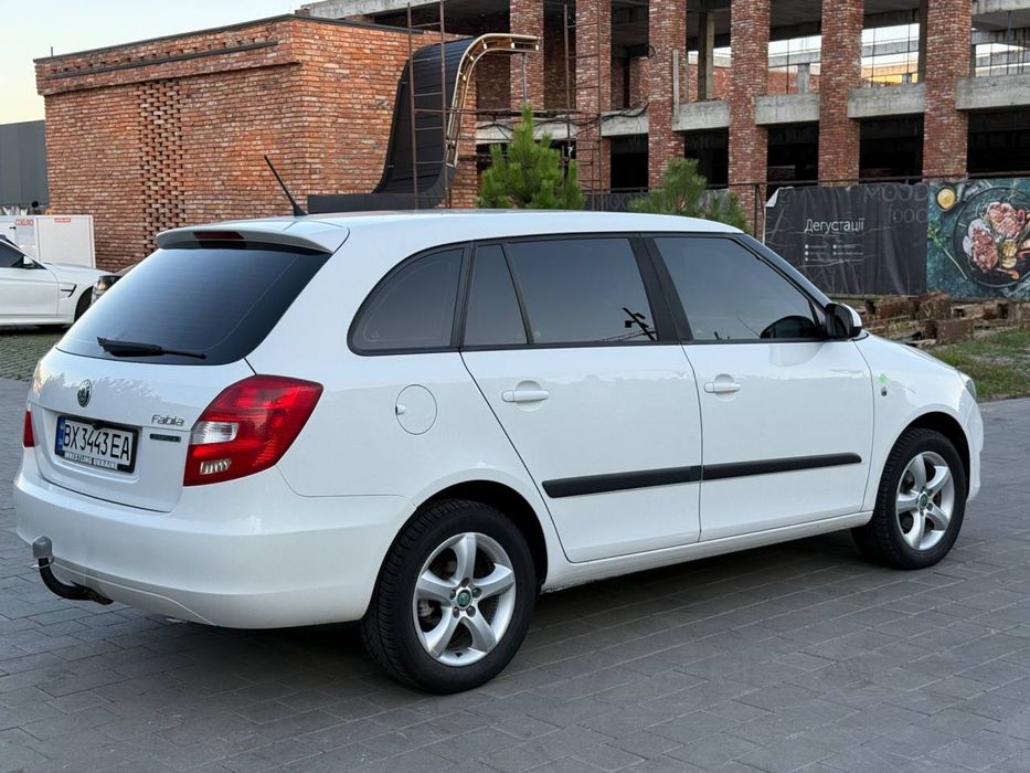 Scoda fabia………..