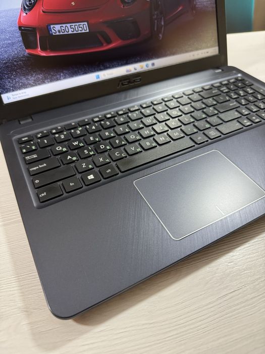 Ноутбук Asus x543U/i5-8350U/12 Gb/SSD 256 Gb/Nvidia GeForce MX110 2 Gb