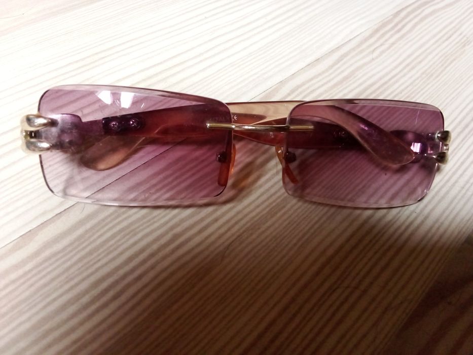 Очки солнцезащитные Италия