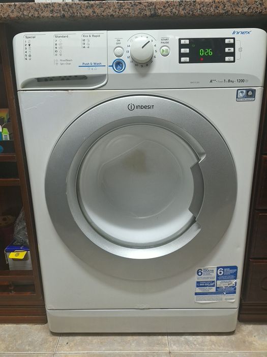 Máquina Lavar Indesit 8kg