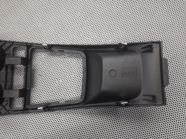 Consola central SEAT Ibiza IV SportCoupe (6J1, 6P5)
