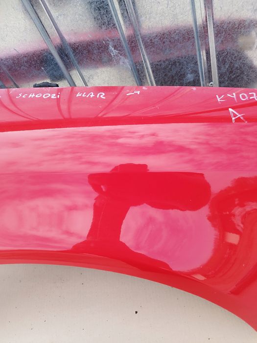 blotnik prawy przod audi a4 b7 cabriolet lata 2004-2008 czerwony