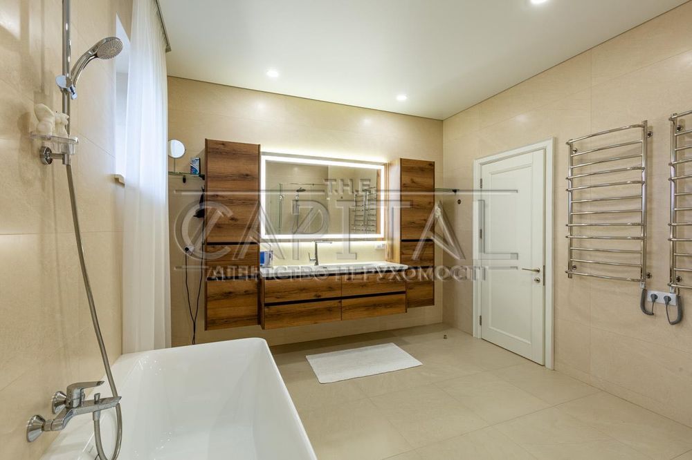 Оренда повністю автономного будинку в Підгірцях