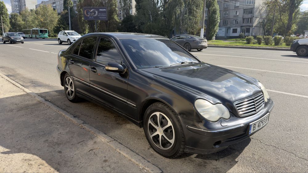 Mercedes-Benz C 240 W203 2.6 Бензин — На полном ходу!