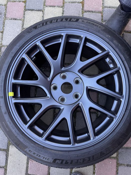 Оригінальні диски Tesla R18 + Michelin 235/45 R18