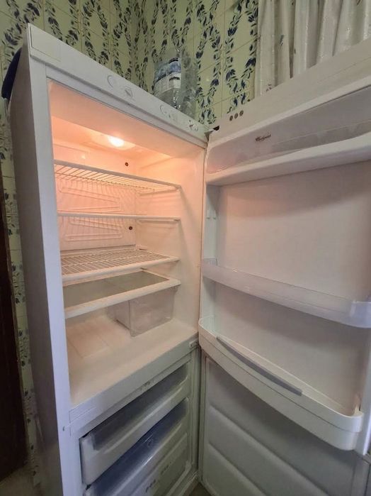 Frigorífico Combinado Whirlpool - Excelente Estado