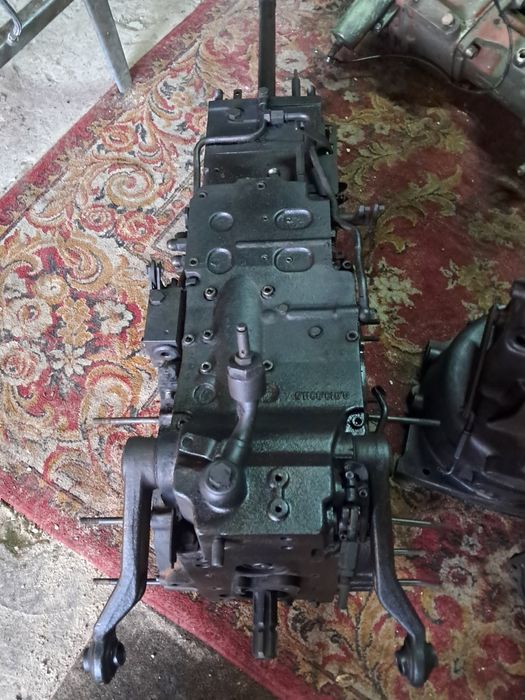 Skrzynia z tylnim mostem do ciągnika Lamborghini R1 55