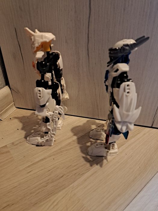 Roboty MOC z części Hero Factory
