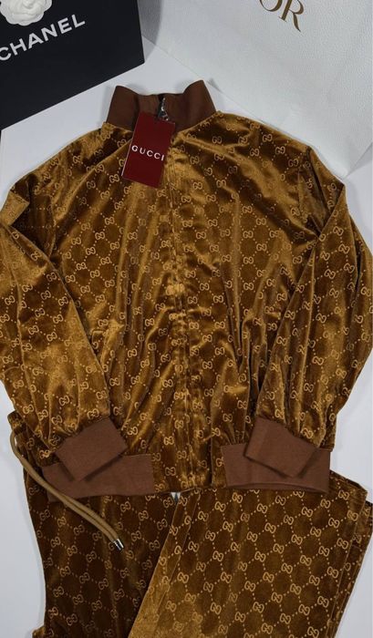 Велюровий костюм Gucci