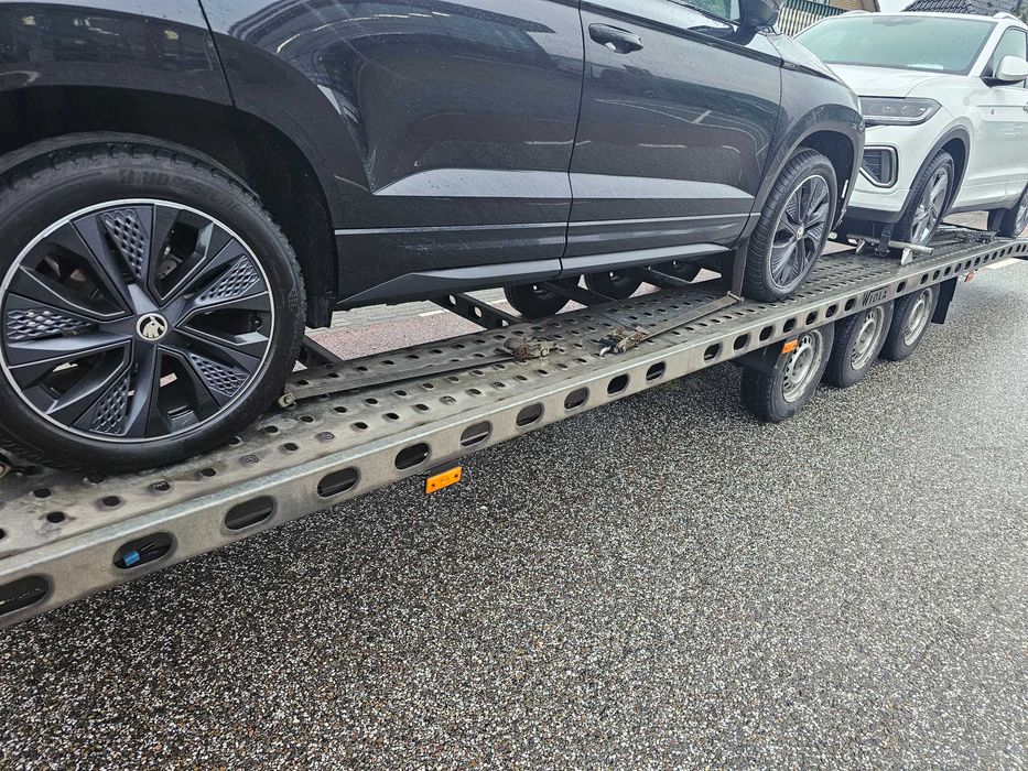 Przyczepa laweta 8,5m na dwa auta