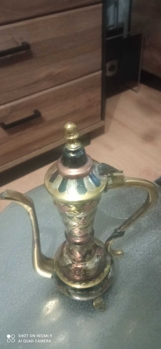 Dzbanuszek metalowy amfora