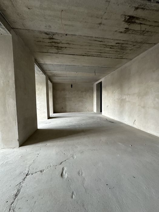 ЦЕНТР! Сдам Фасадне приміщення 155кв.м по вул.Жабінського