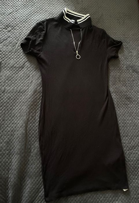 Літня чорна сукня