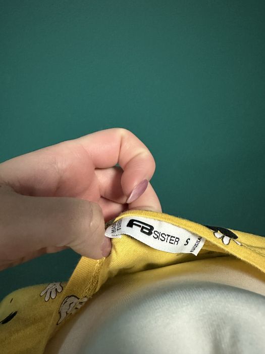 Żółty T-shirt FB sister