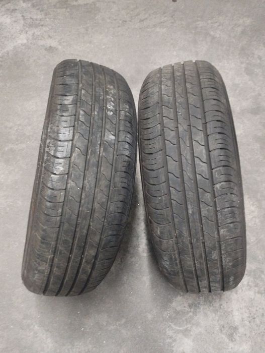 2 Pneus 195-60-R16 como novos