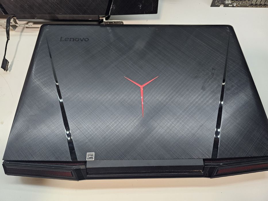 Ігровий ноутбук Lenovo Legion Y920-17IKB (i7-7820HK, GTX 1070)