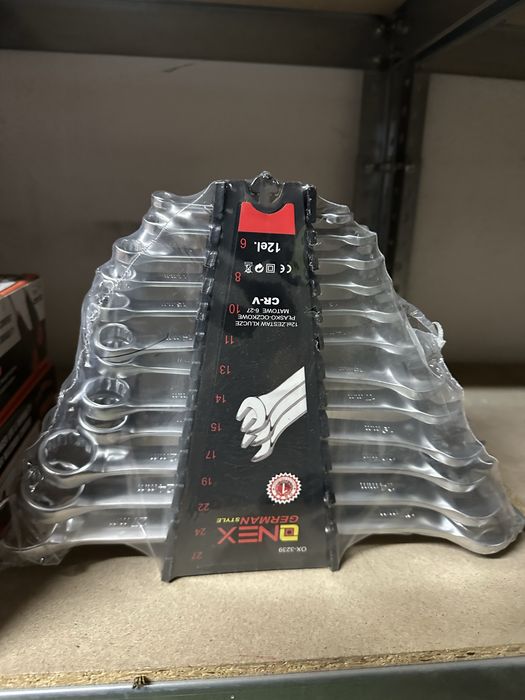 Zestaw kluczy nasadowych 20 elementow