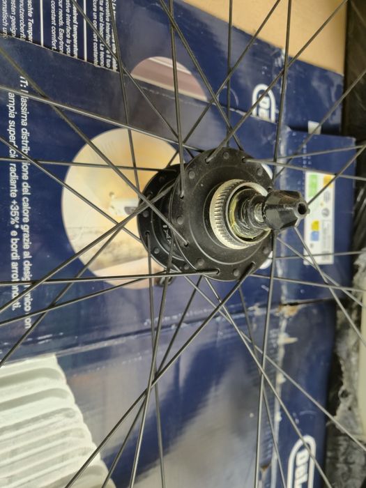 Koło GIANT GX28 ETRTO 622x19