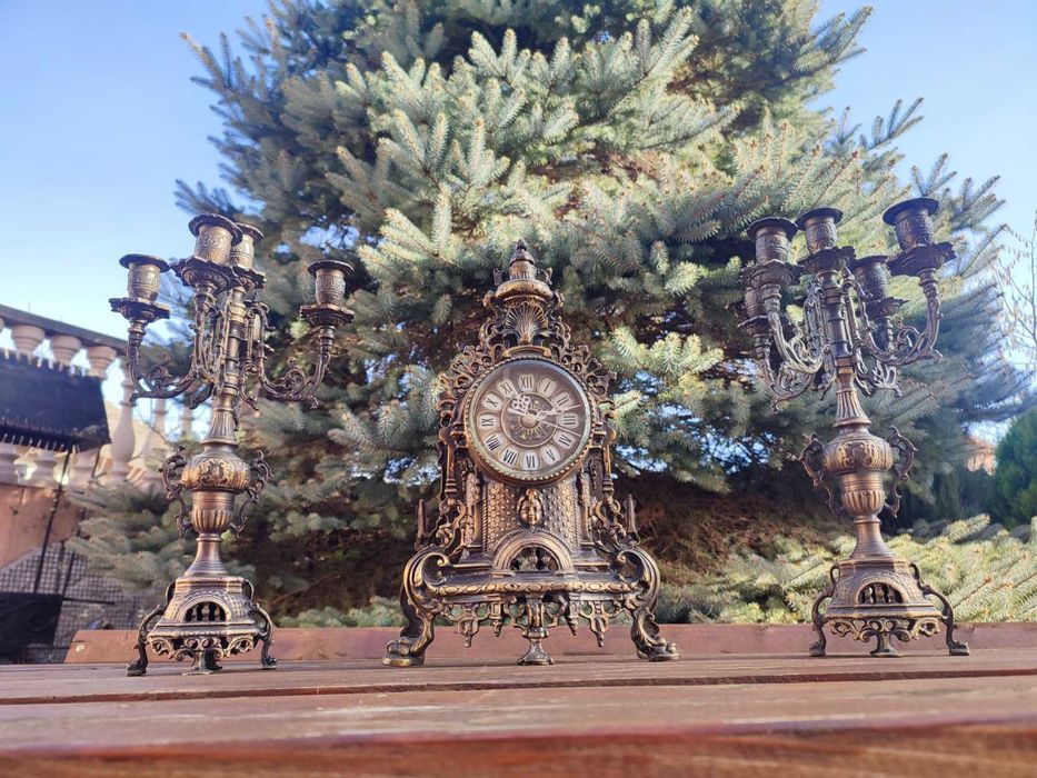 Годинник канделябри підсвічники бронза антик