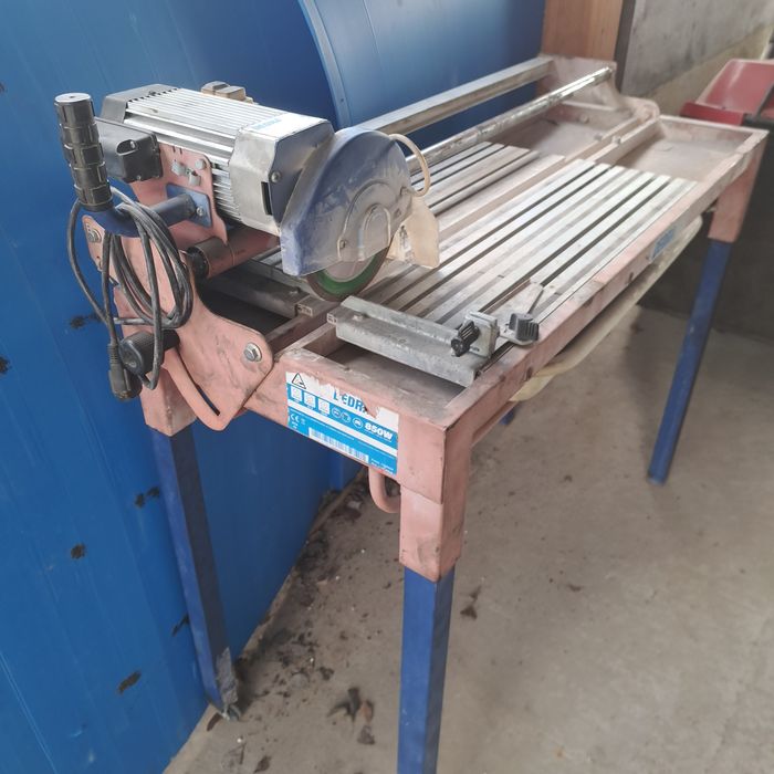 Przecinarka do glazury