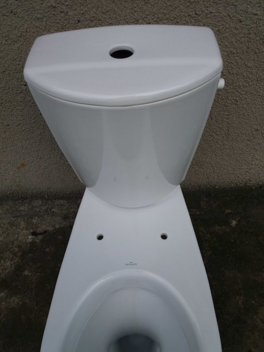 Kompakt WC Cersanit.