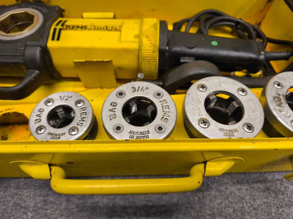 Gwintownica REMS Amigo do 1 i 1/4 cala do rur