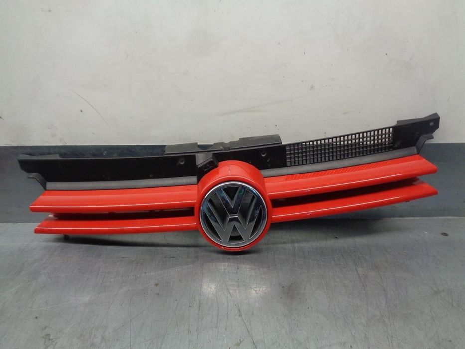 GRELHA FRONTAL VOLKSWAGEN GOLF IV 1998
