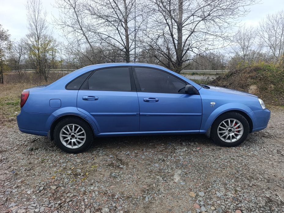 Продам  Chevrolet Lacetti SE