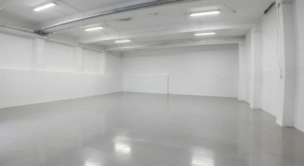 Armazém de 390 m² em São Sebastião da Pedreira, Lisboa