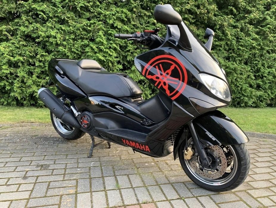 Yamaha tmax 500.