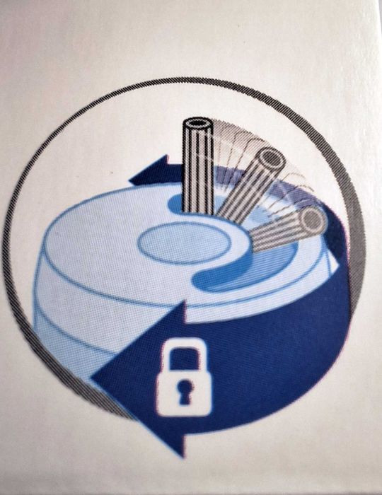 Поїльник з силіконовою трубочкою NUK 300 мл. від 18 місяців