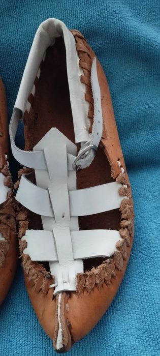 Buty ludowe opanci skórzane rozmiar 37-38